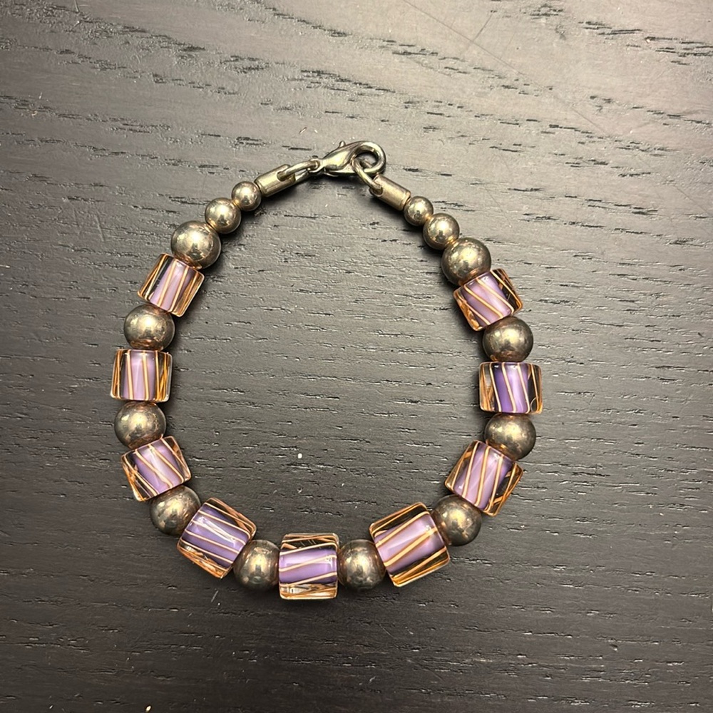 💥3 for $12💥 purple and silver bead bracelet
